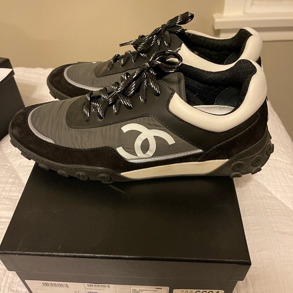 Chanel Sneakers, 41 - Picture 2 of 5